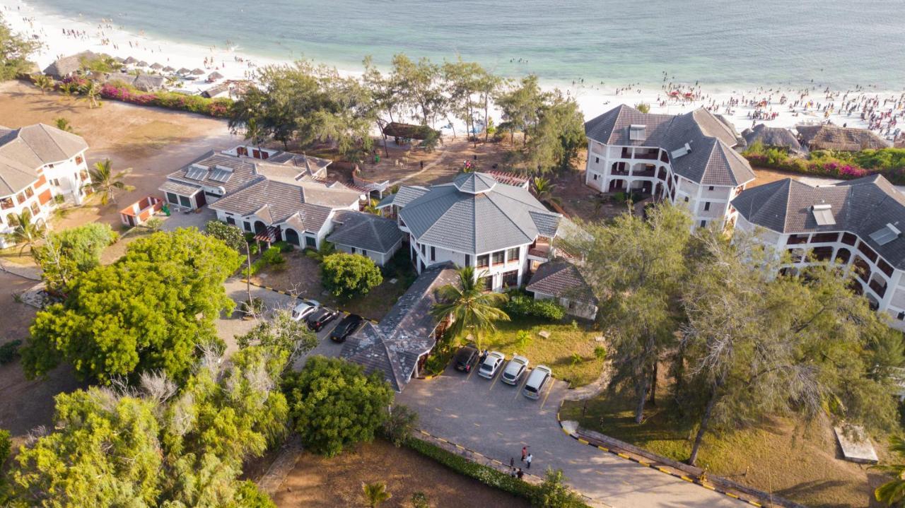 Watamu Adventist Beach Resort Bagian luar foto