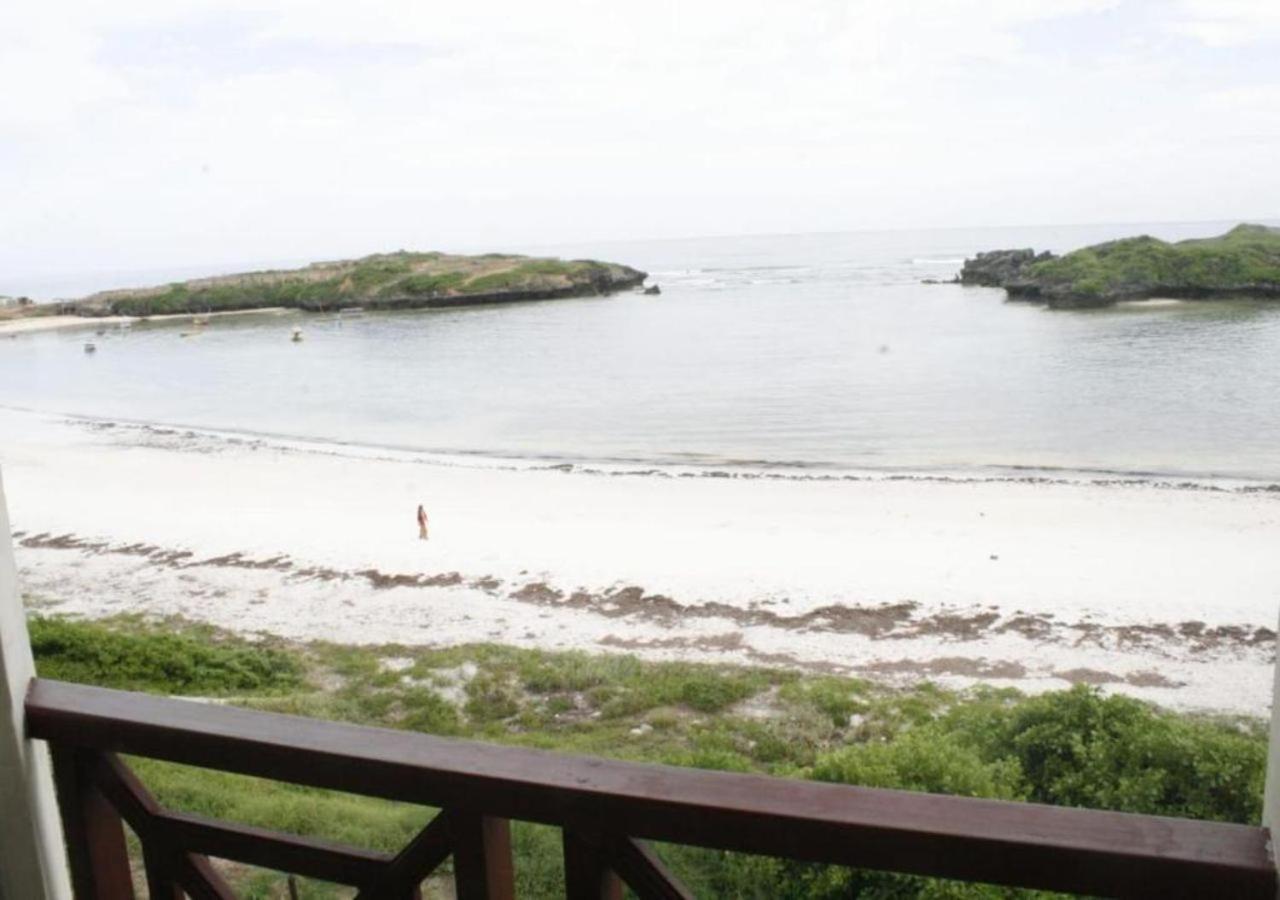 Watamu Adventist Beach Resort Bagian luar foto